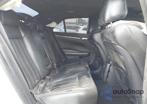 2018 Chrysler 300 300S Awd z USA, uszkodzony, nr VIN 2C3CCAGG4JH202046